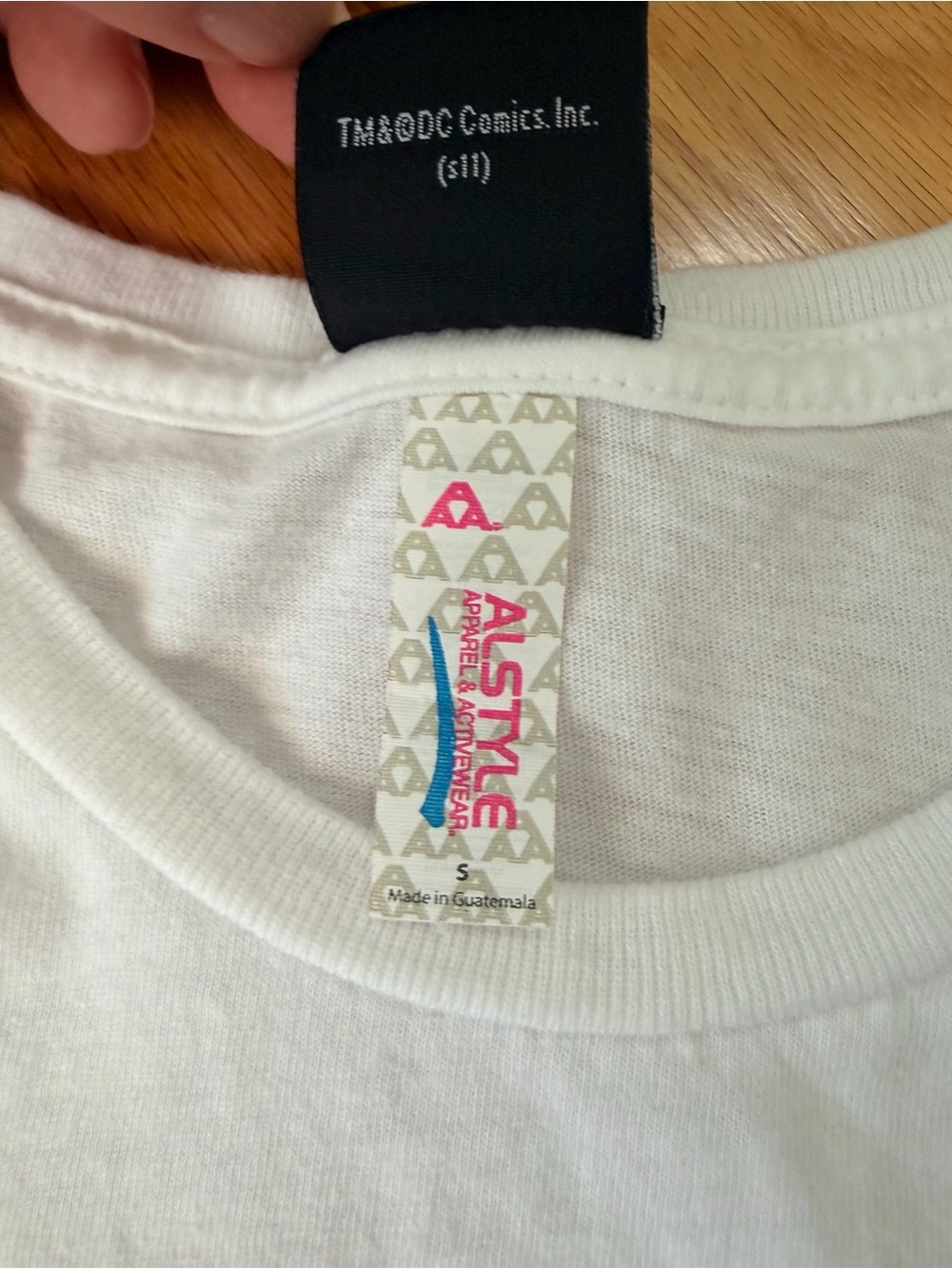 Harley Quinn White Short Sleeve Graphic Tee - Somebody in Arkham City Loves Me - Picture 6 of 6